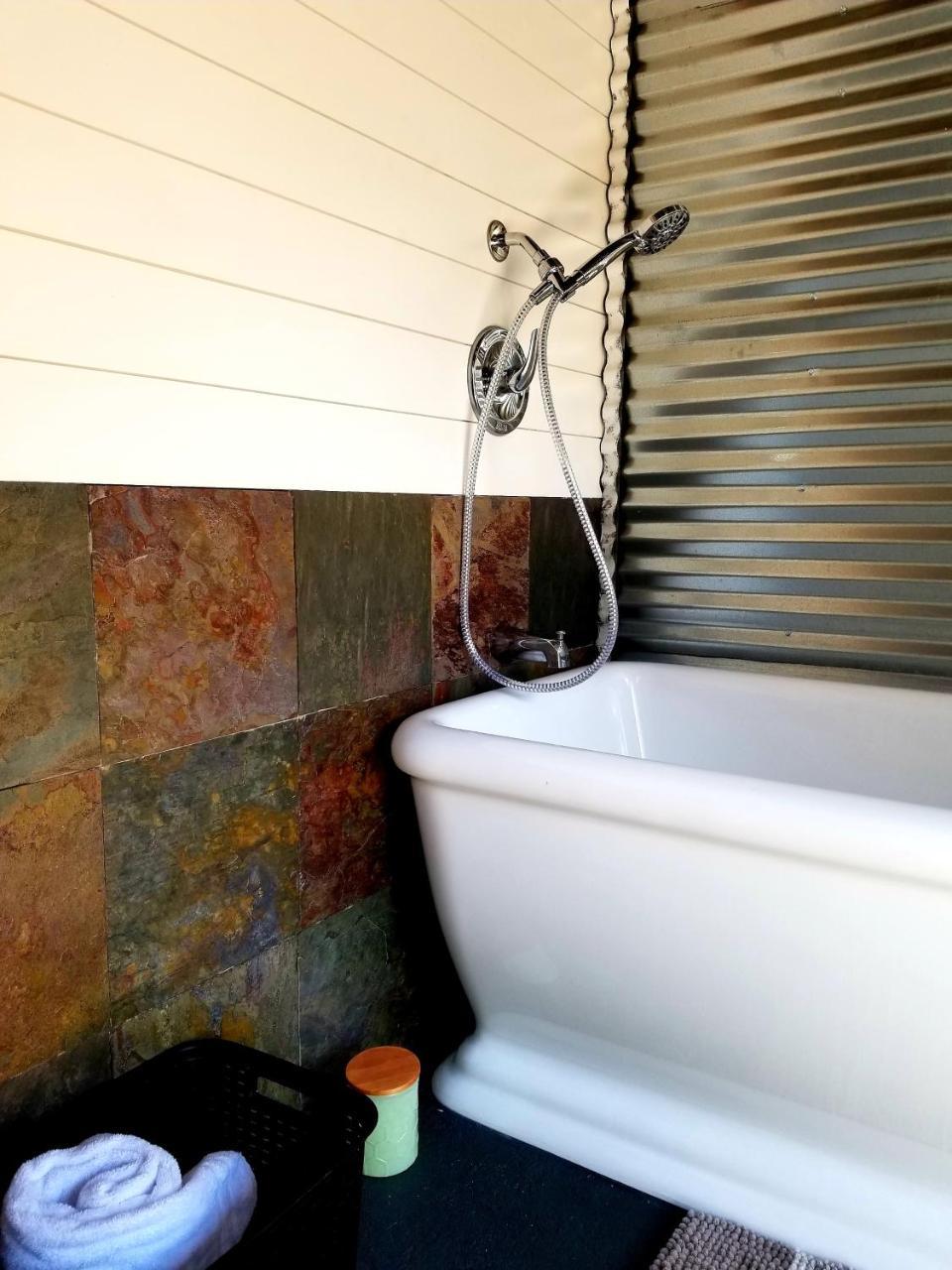 קרנוויל Sacred Mtn River Suites מראה חיצוני תמונה