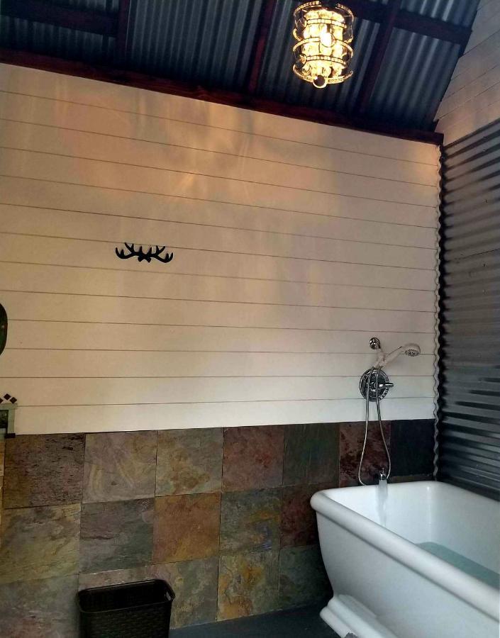 קרנוויל Sacred Mtn River Suites מראה חיצוני תמונה